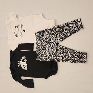 🐰🖤🤍Carter's 3 piece bunny set. 6M